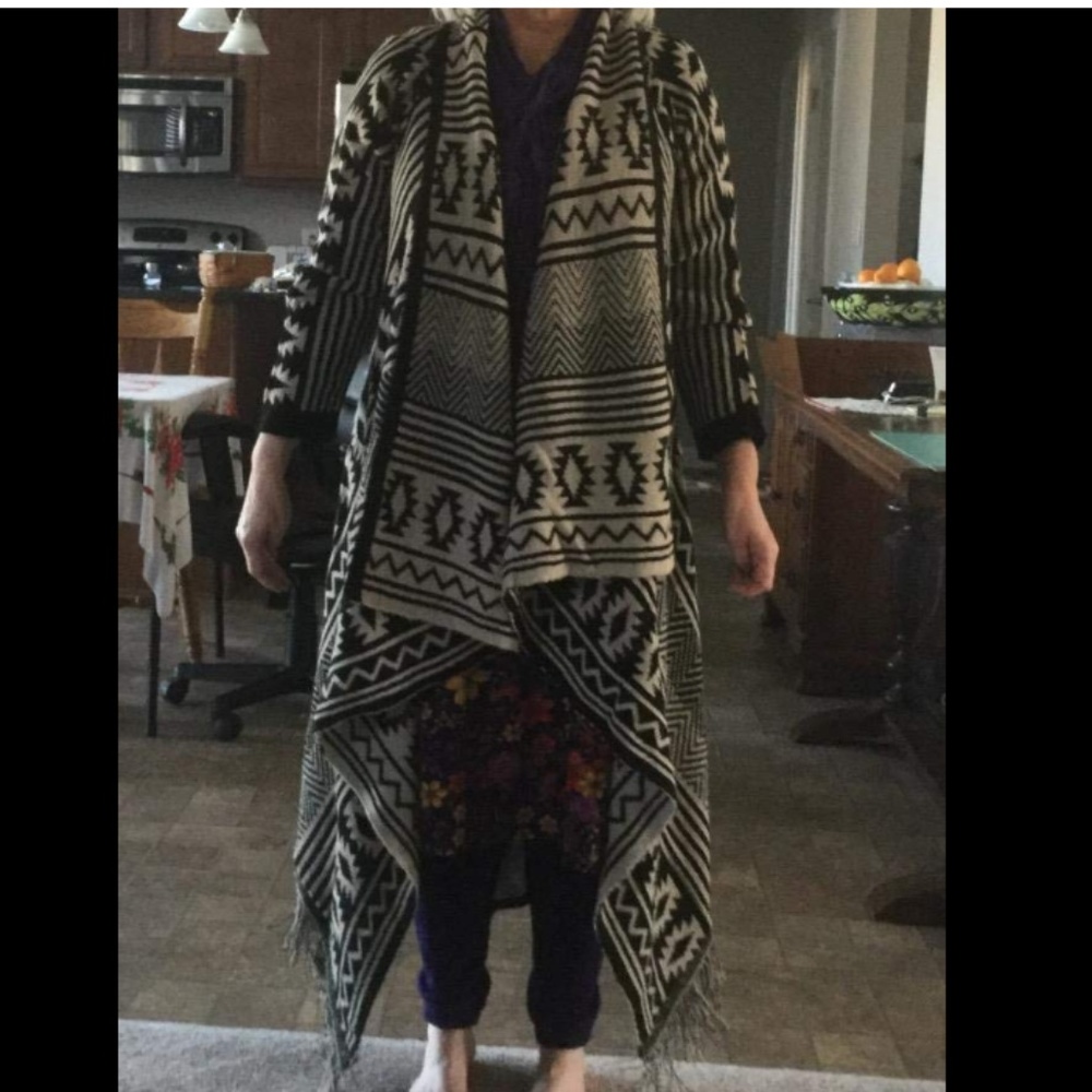 Just In! Aztec Print Fringed Duster Cardigan - Picture 5 of 6